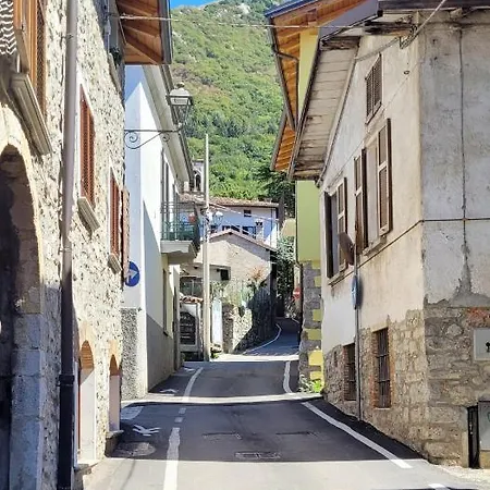 Lovely In Center Of Apartman Barzio