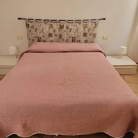 Lovely In Center Of Apartman